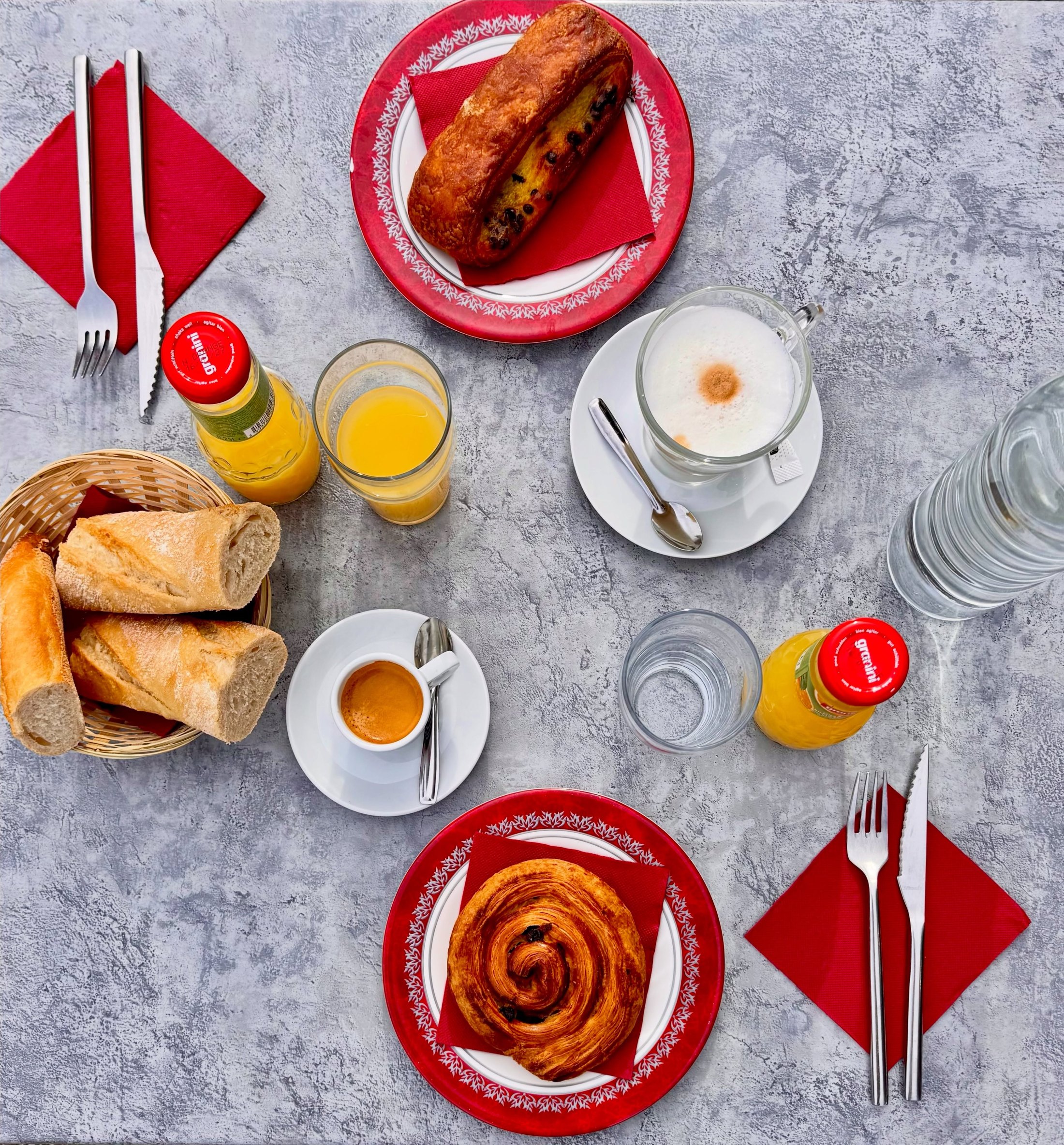 Petit-déjeuner complet du Point de Départ